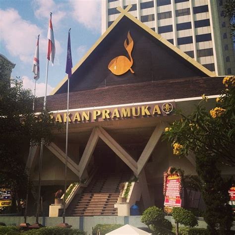 gedung pramuka samarinda  Hotel Harris Samarinda: Jl