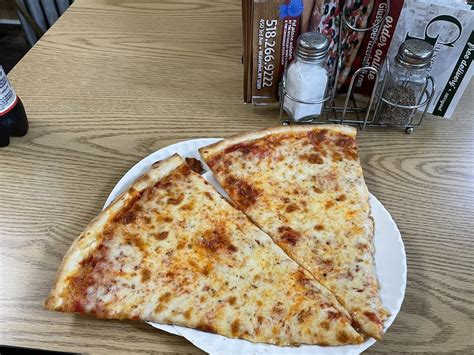 giuseppe pizza watervliet  Share