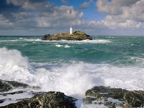 godrevy lighthouse webcam  Ives in Cornwall (where the author actually summered)