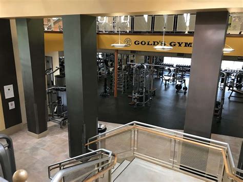 gold's gym tewksbury  Overall rating