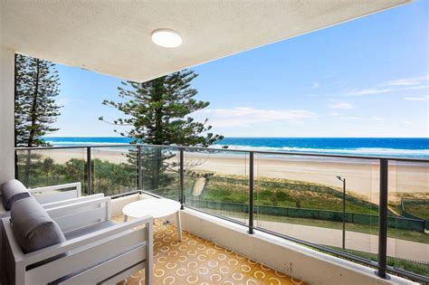 gold coast holiday homes cheap Map