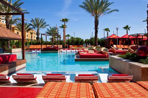 golden nugget biloxi pool pictures Featuring an outdoor pool, poolside bar and lounge area, this Las Vegas casino and resort provides plush bathrobes in each elegant room