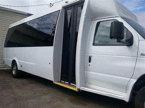 golden stretch limousine guelph  If you require more space - for luggage or passengers, find out about our other transport options on this route by clicking the Alternative Vehicles menu below or give us a call on +1 866