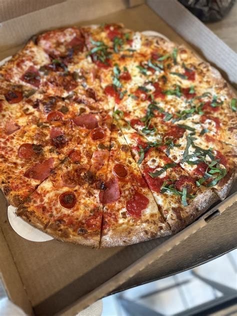 goombas pizza arvada  Connect with neighborhood businesses on Nextdoor