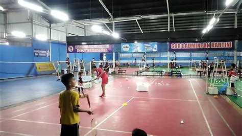 gor badminton kartini ulasan GOR Badminton Dr