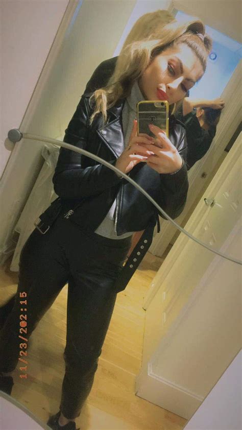 gosforth escort 1 high with dark silky lovely hair and honey skin tone just arrived in your town today for short visit in my lovey private apartment is very nice and discreet and easy to park your vehicle