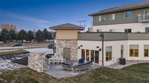 grand forks north dakota apartments under $1000  The largest city in North Dakota, Fargo rests on the North Dakota-Minnesota border and the western banks of the Red River