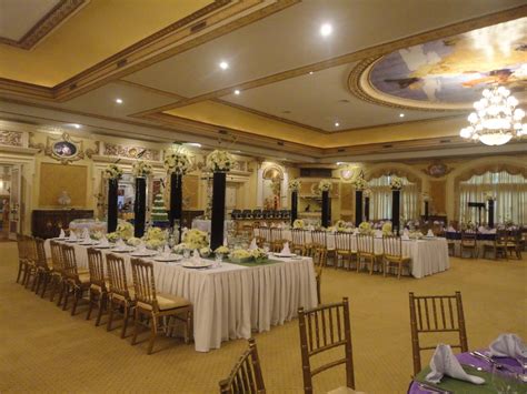 grand palazzo royale wedding package  *Credits for tables and décor only available in Mexico