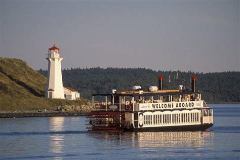 halifax harbour dinner cruise Harbour Hopper Tours