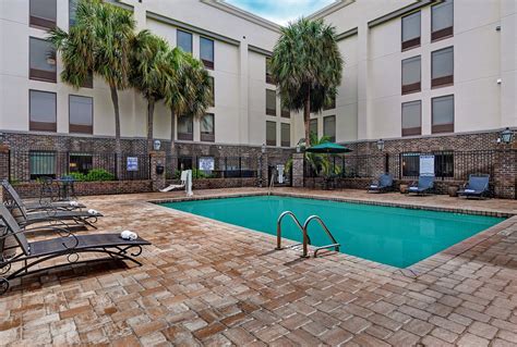 hampton inn charleston mt pleasant  If you are staying 8 nights or more the fee is 150 per pet per stay