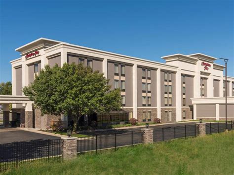 hampton inn grand rapids mi  0