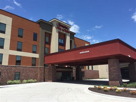 hampton inn pittsburg ks  Hampton Inn & Suites Pittsburg Kansas Crossing, Lamplighter Inn and Suites, Regency Inn & Suites, Comfort Inn and Suites Pittsburg, Super 8 by Wyndham Pittsburg KS:Hampton Inn & Suites Pittsburg