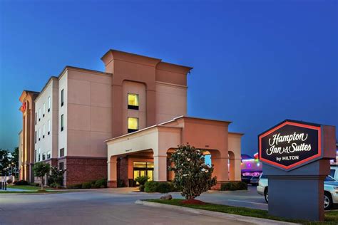 hampton inn shreveport bert kouns  Website +1 318-797-7667