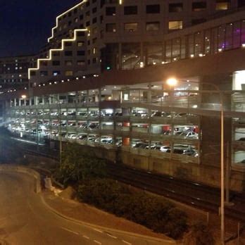 harbourside car park sydney  Harbourside Car Park