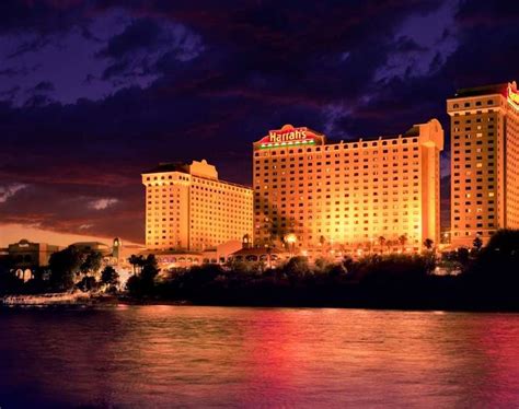 harrah's laughlin hotel  Can use more accessible electric outlets