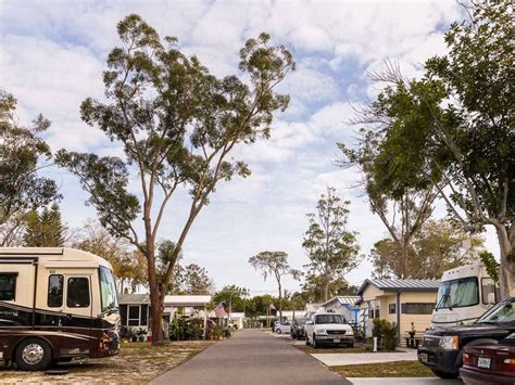 hideaway rv park ruskin florida  GPS: