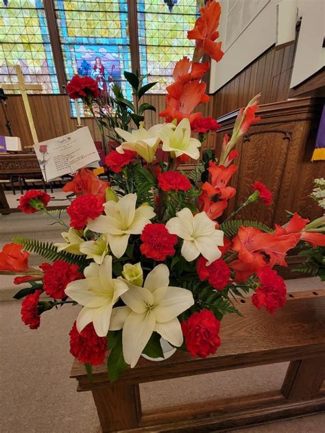 higdon florist Order In-Season Blooming Plant - from Higdon Florist & Flower Delivery, your local Joplin florist