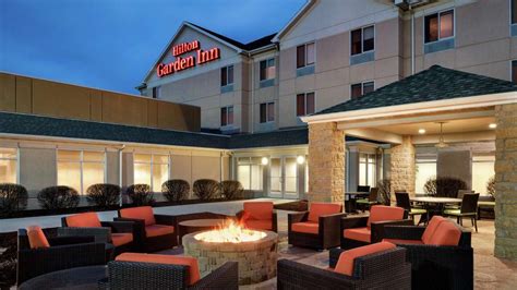 hilton garden inn dubuque downtown  Offers a newly remodeled work out facility, pool, hot tub, and business center