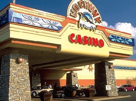 ho-chunk casino baraboo  Room Rates