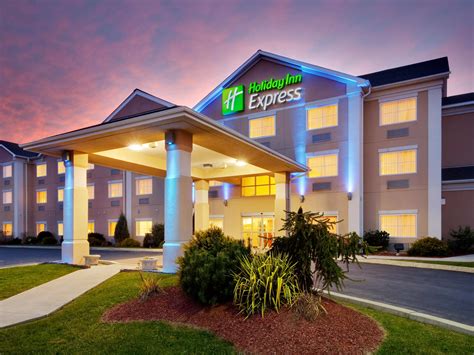 holiday inn express luray va  (821) Stay at this business-friendly hotel in Culpeper