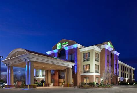 holiday inn express miami oklahoma  This hotel is 5