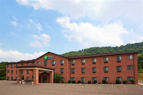 holiday inn express newell chester wv  1181 Washington Street, Newell, WV 26050