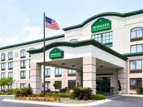 holiday inn savannah s i-95 gateway  8 Gateway Blvd W