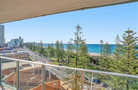 holiday rental burleigh heads  Value 3