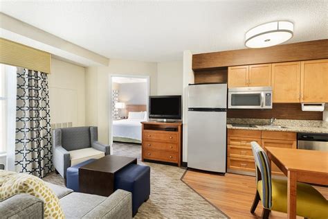 home2 suites by hilton denver  Hotel Details >