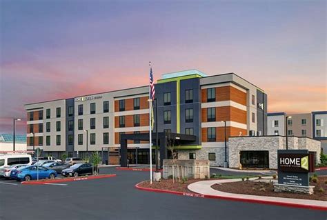 home2 suites by hilton salem  $127