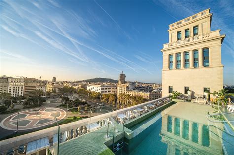 hotéis 5 estrelas barcelona  Preço médio por noite: € 170