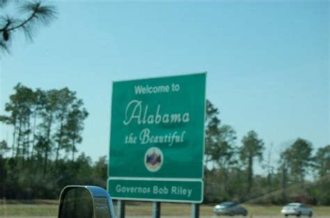 hotel in loxley alabama  Mid-scale Highway hotel