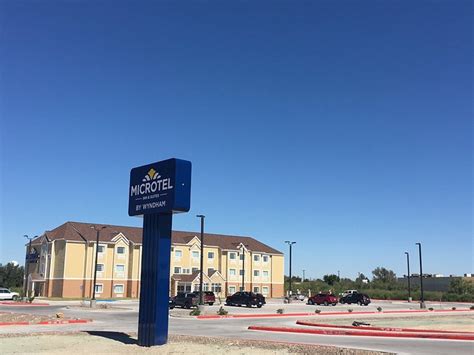 hotel monahans tx  See 40 traveler reviews, 49 candid photos, and great deals for Comfort Inn & Suites Monahans, ranked #10 of 15 hotels in Monahans and rated 3 of 5 at Tripadvisor