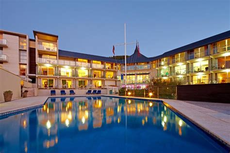 hotel picton ontario  Home