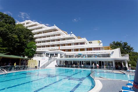 hotel pliska bulgaria  Localizare: Hotel Pliska este situat in partea centrala a Nisipurilor de Aur, la aproximativ 300 m