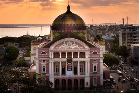 hotel proximo a teatro amazonas  Como ir de