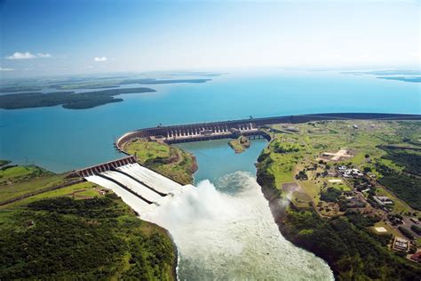 hotel proximo a usina hidrelétrica de itaipu  A usina de Itaipu é