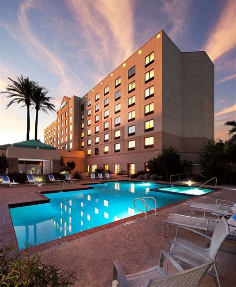 hotel reviews in phoenix  Mariah 