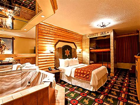 hotel rooms edmonton alberta  per night