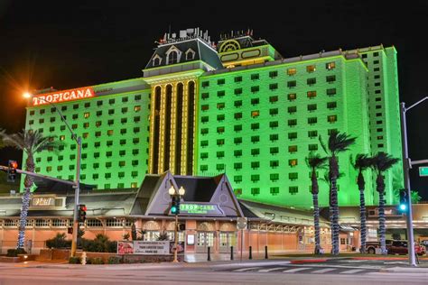 hotel rooms in laughlin  There are 7 three-star hotels in Laughlin at an average price of 37 USD per night