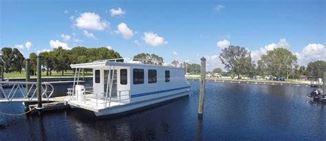 houseboat rentals everglades national park  Here you will find all you need to know about the natural history of the park