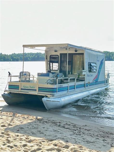 houseboat rentals nc  Fish Springs Marina has a fleet of pontoon boats, tri-toon boats and paddlecraft available all year round