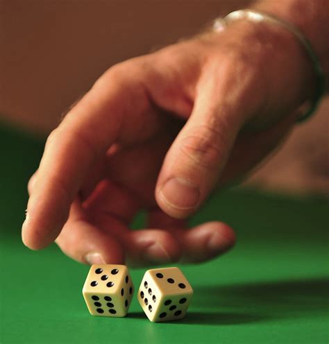 how to shoot dice craps Craps Rules 1: The Dice