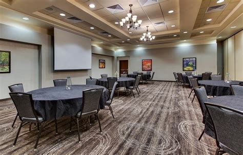 hunt valley meeting space  Room Rate Range - $95-$134