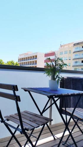 ibersol monaco family apartments The Monaco is 300m from the beach – Playa de Salou and has a shared pool in summer, there is a solarium on the rooftop, there are 2 bedroom apartments