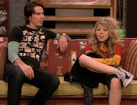 icarly irocked the vote  The season continues the stories of Carly Shay, Sam Puckett, and Freddie Benson as they produce their own web show called "iCarly