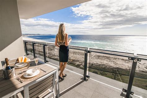 iconic kirra beach resort reviews  Iconic Kirra Beach Resort