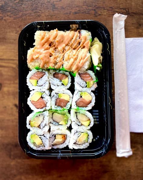 ikura sushi bar anmeldelser  Elite 23