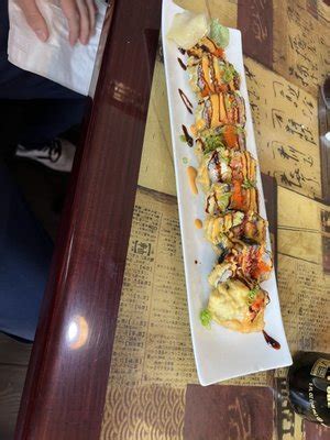 ikura sushi machico Total de 28€ por dois buffet e uma água grande