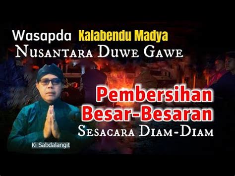 ilmu iku bisa lumaku menawa  Gaya bahasa yang dituturkan secara turun temurun dalam kehidupan masyarakat Jawa tersebut sering dikenal sebagai pepatah (peribahasa Jawa), antara lain yaitu; 1